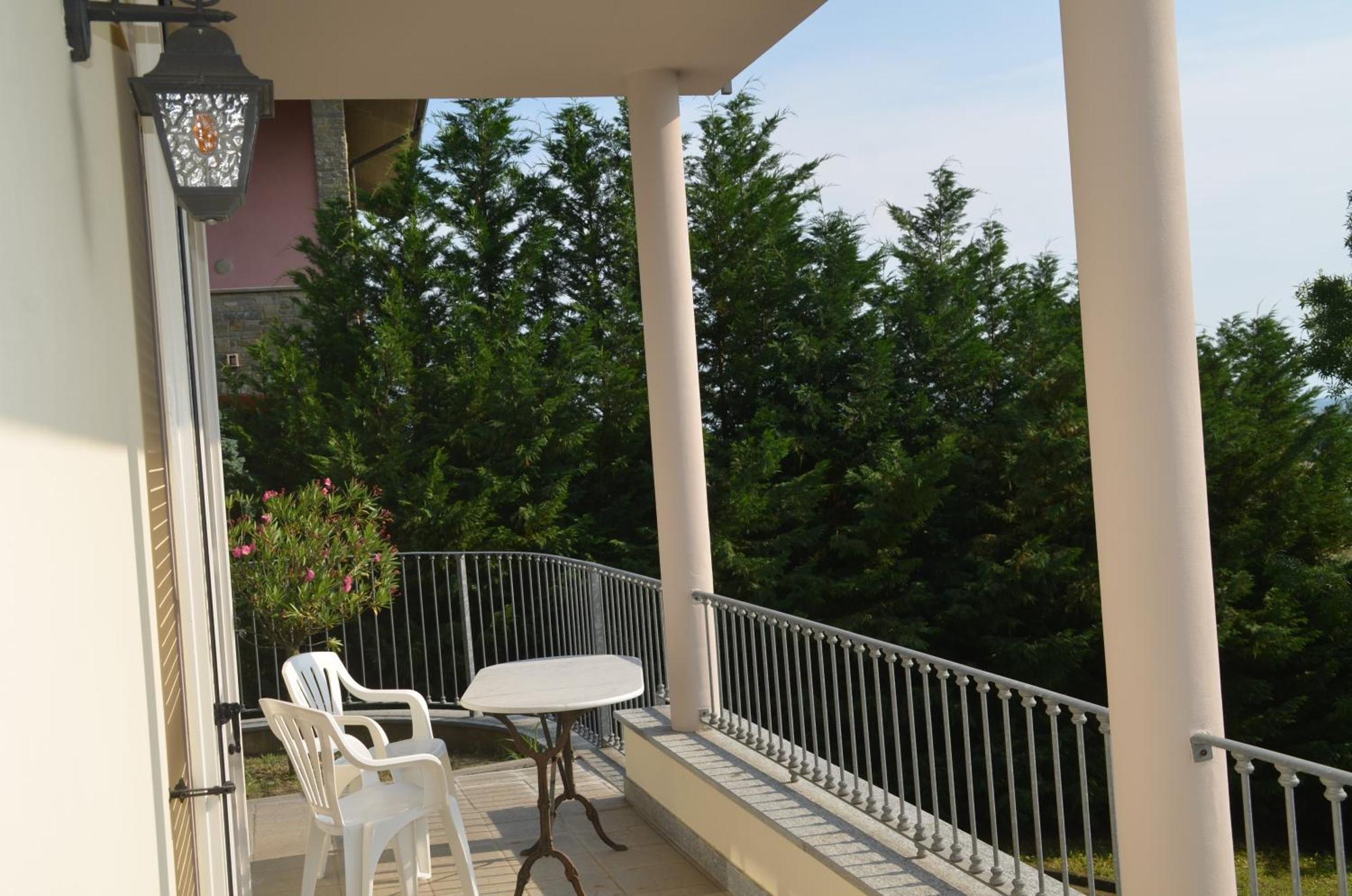 Villa Patrizia Moncalvo Exterior photo